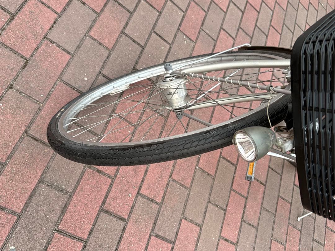 オートライト/3段変速付き軽快車(26㌅)お引き取りですが、配達も可能です。