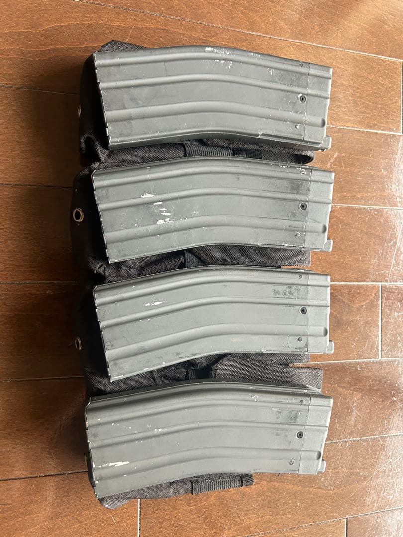 ksc M4 ガス　マガジン 4本セット　マガジンホルダーサービス