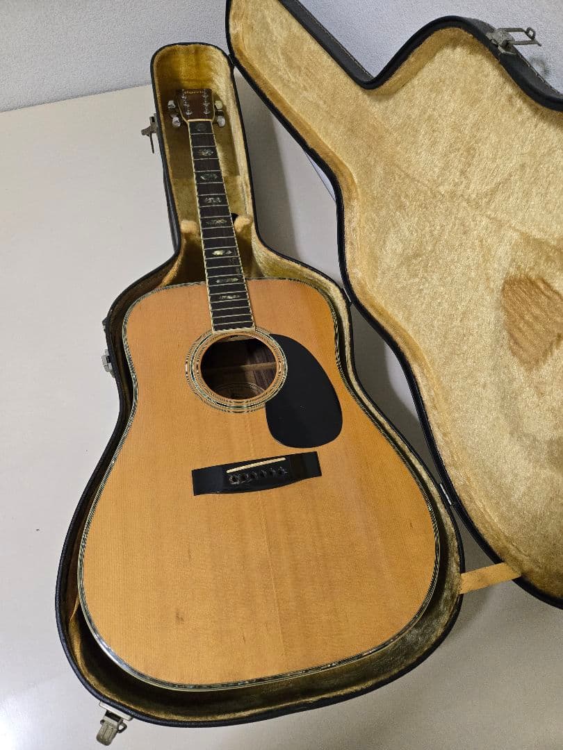 MORRIS W-40 アコースティックギター　ハードケース付き　ハカランダ