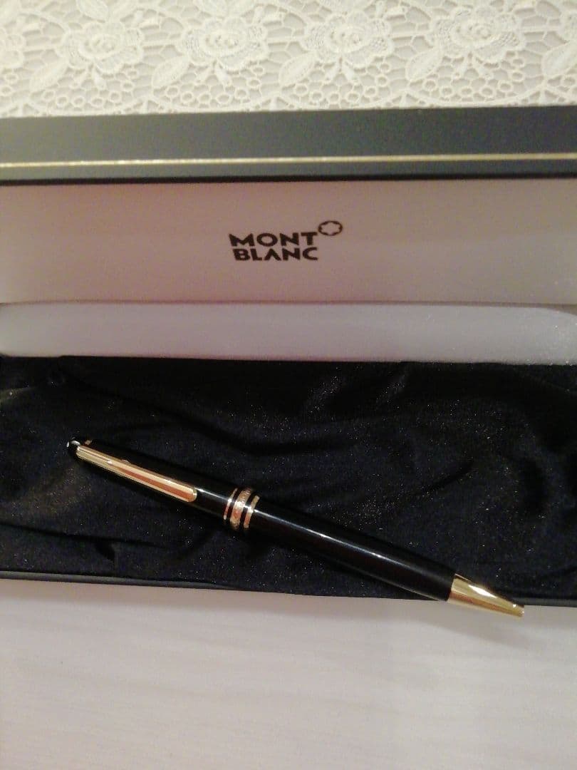 MONT BLANC ボールペン２本　シャープペンシル1本　ケースの4点セット