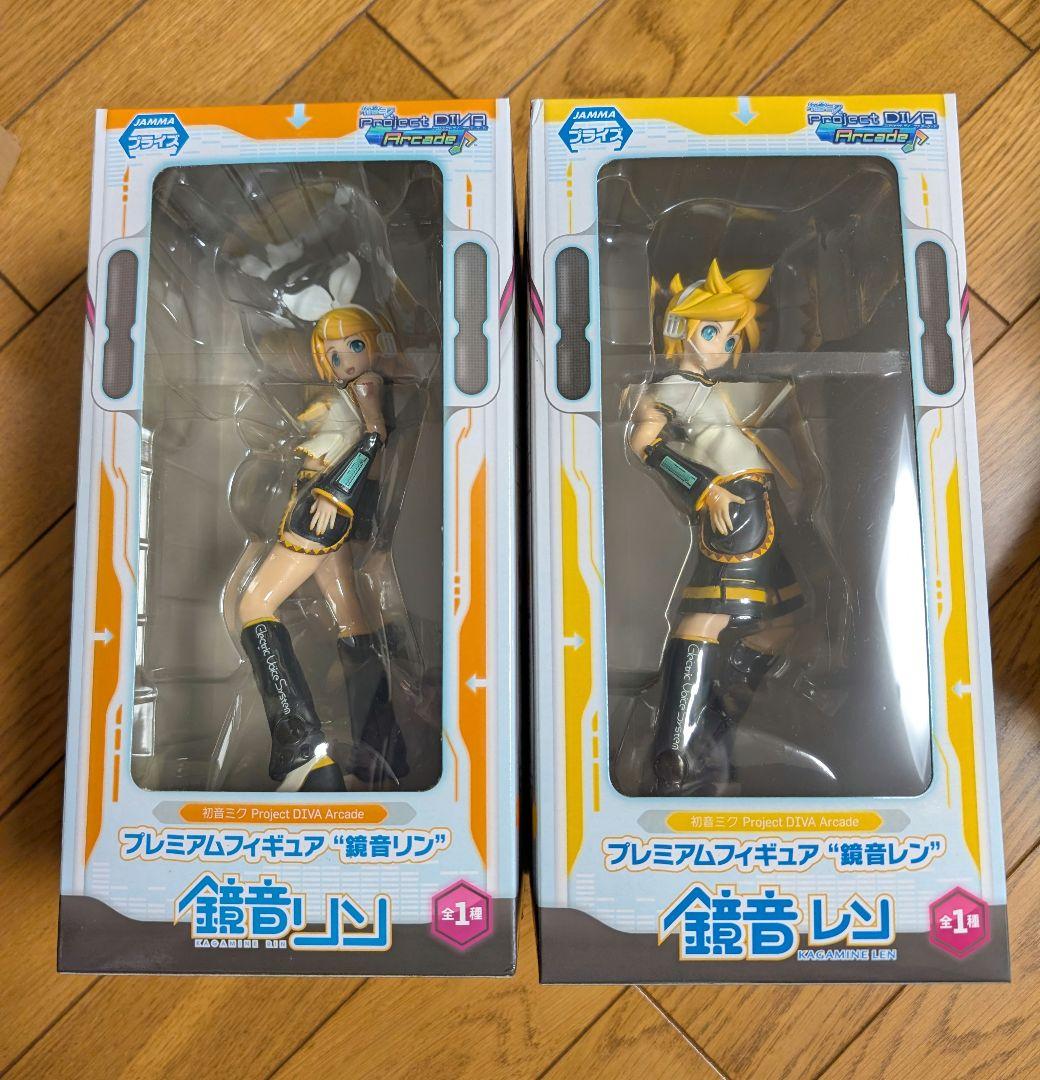 d*7様 プレミアムフィギュア　鏡音リン　鏡音レン