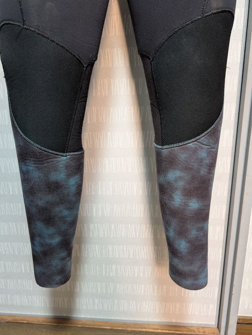 WEST セミドライウェットスーツ ブラック/ブルー　MLサイズ