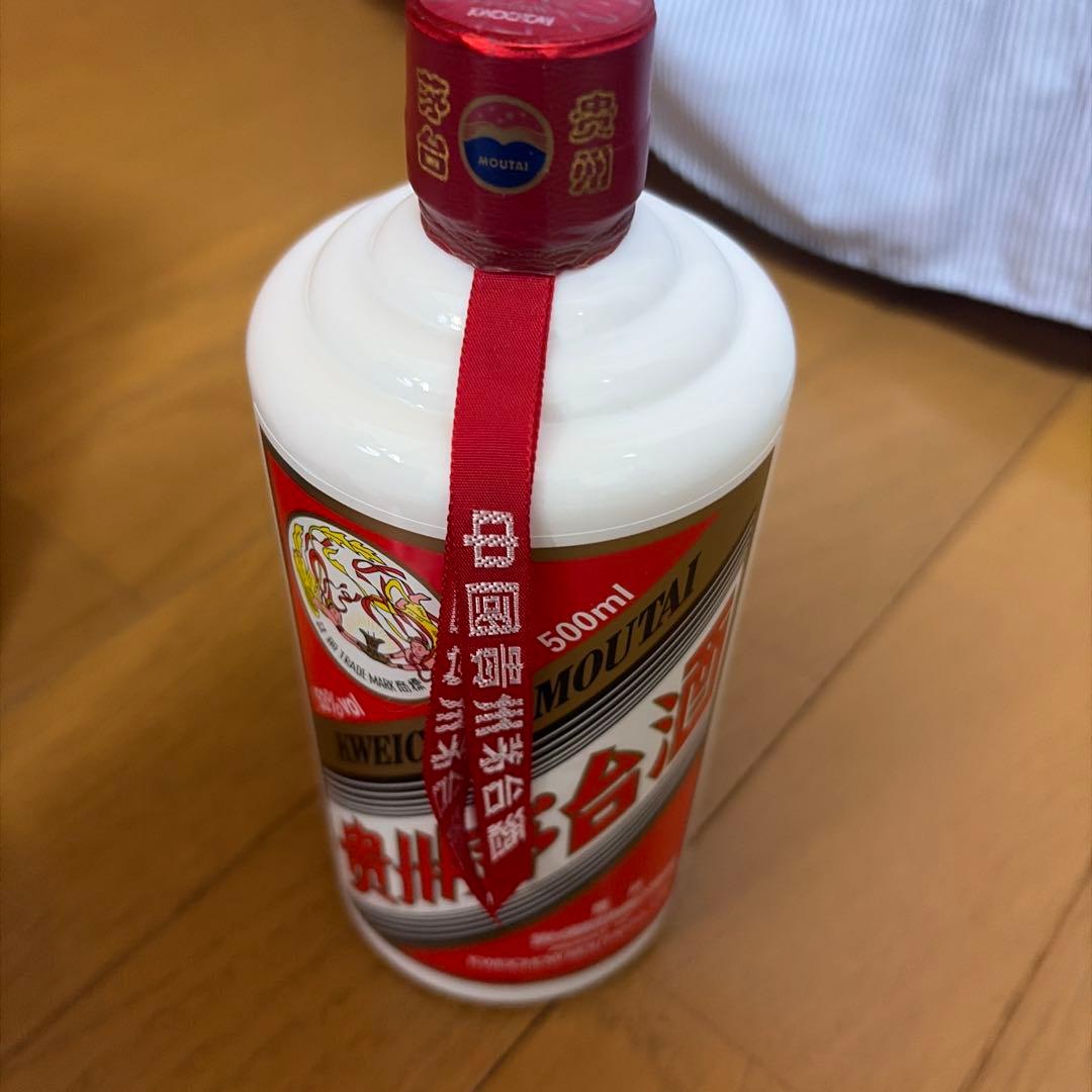 Kweichow Moutai 白酒 金色パッケージ