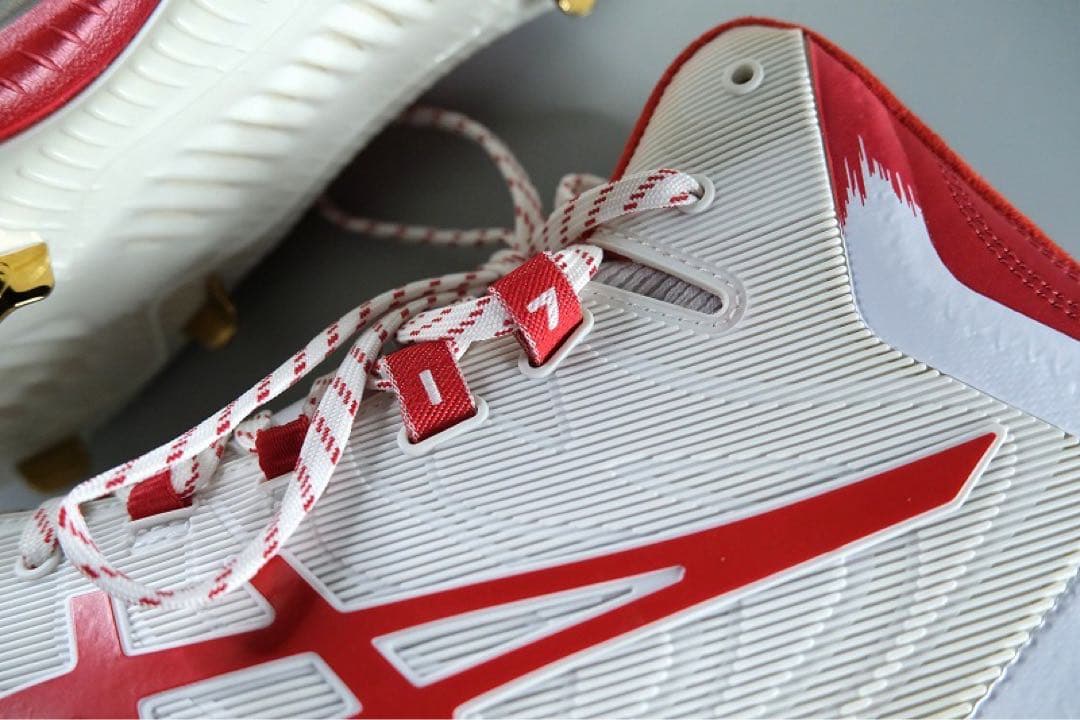 大谷翔平 20年 本人実使用 支給スパイク（シューズ）+化粧袋/直筆サインなし