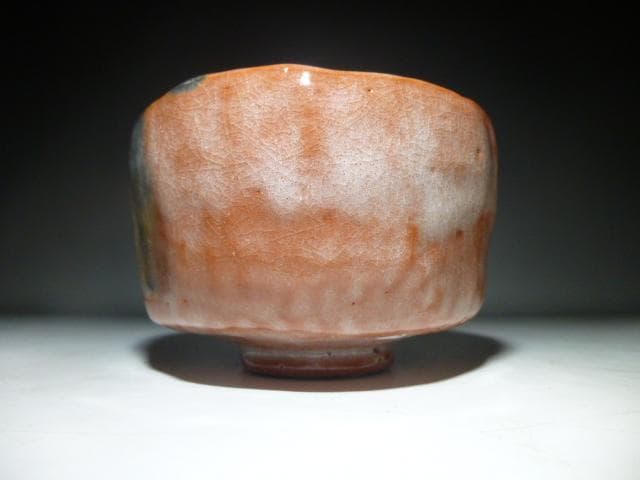 楽吉左衛門　十四代覚入赤茶碗／共箱共布仕覆／銘「福雲」／裏千家十五代鵬雲斎極め箱