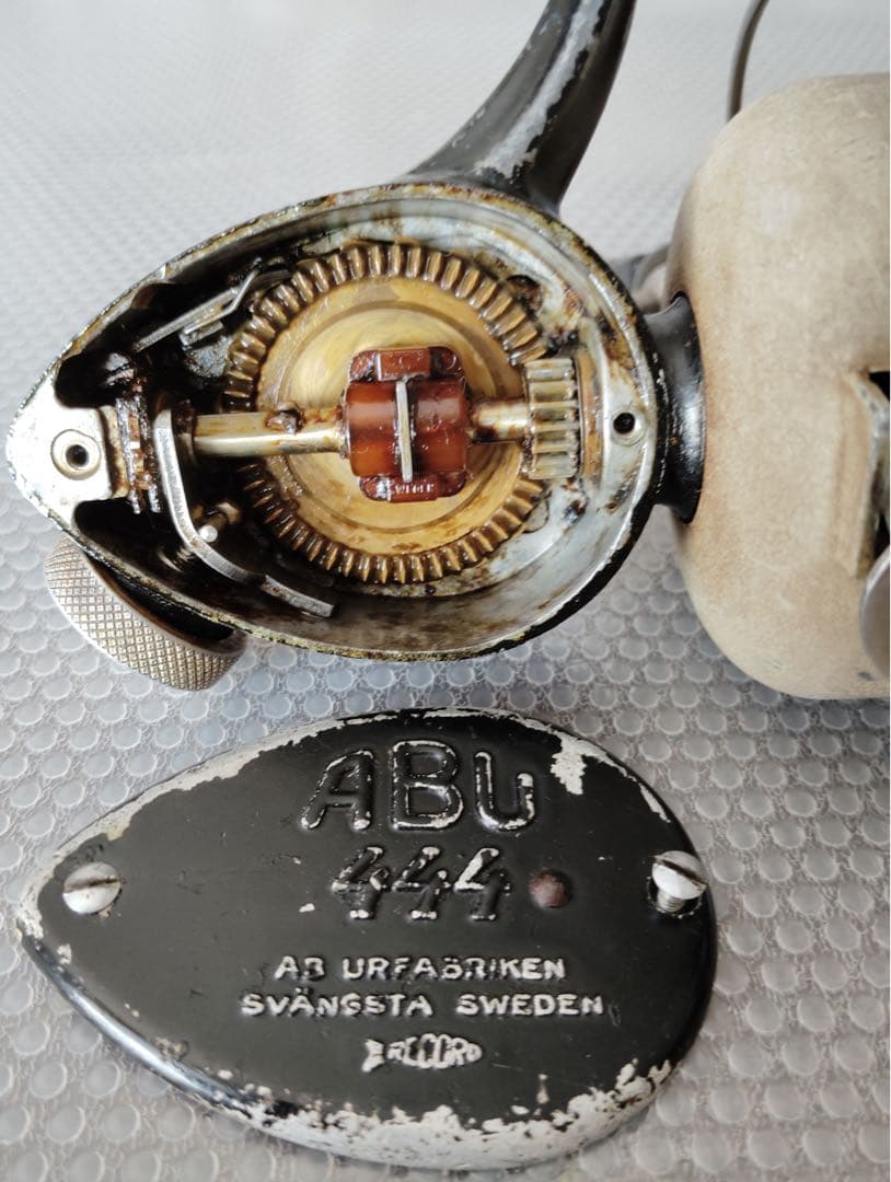 ABU　ビンテージ　スピニングリール SVANGSTA 444 RECORD