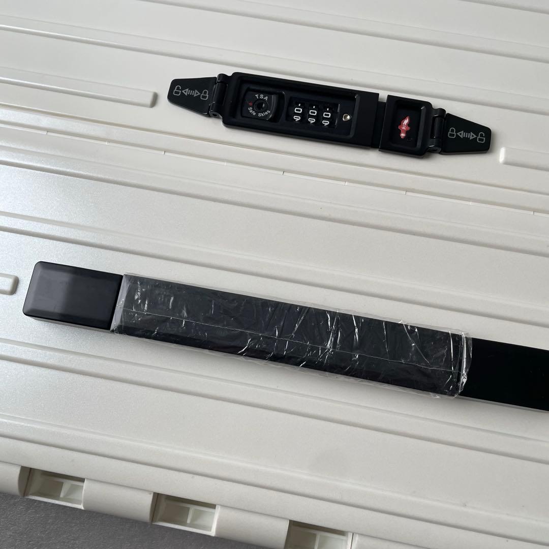 &.FLAT折り畳めるキャリーケース 機内持ち込み可能35Lスーツケースフラット