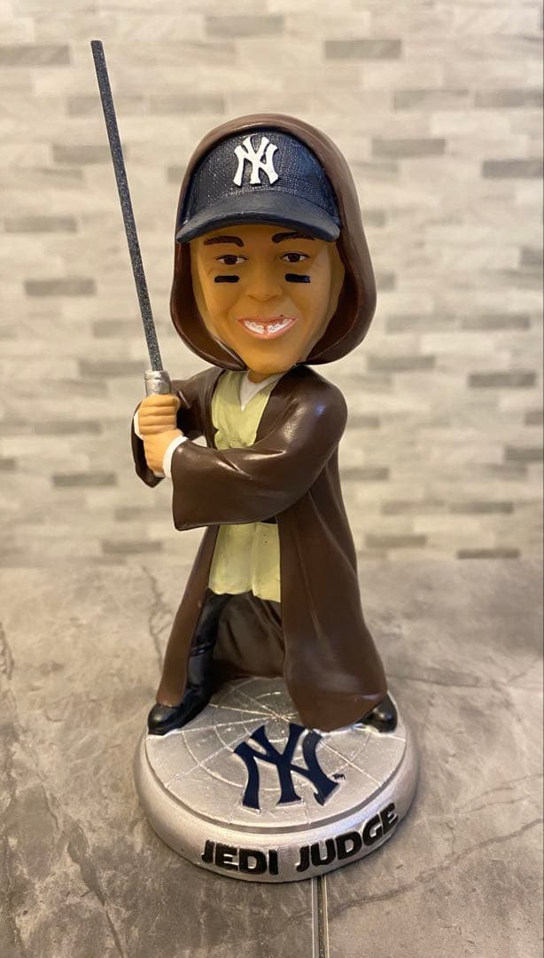 スター・ウォーズ JEDI JUDGE ボブルヘッド・フィギュア（ヤンキース）