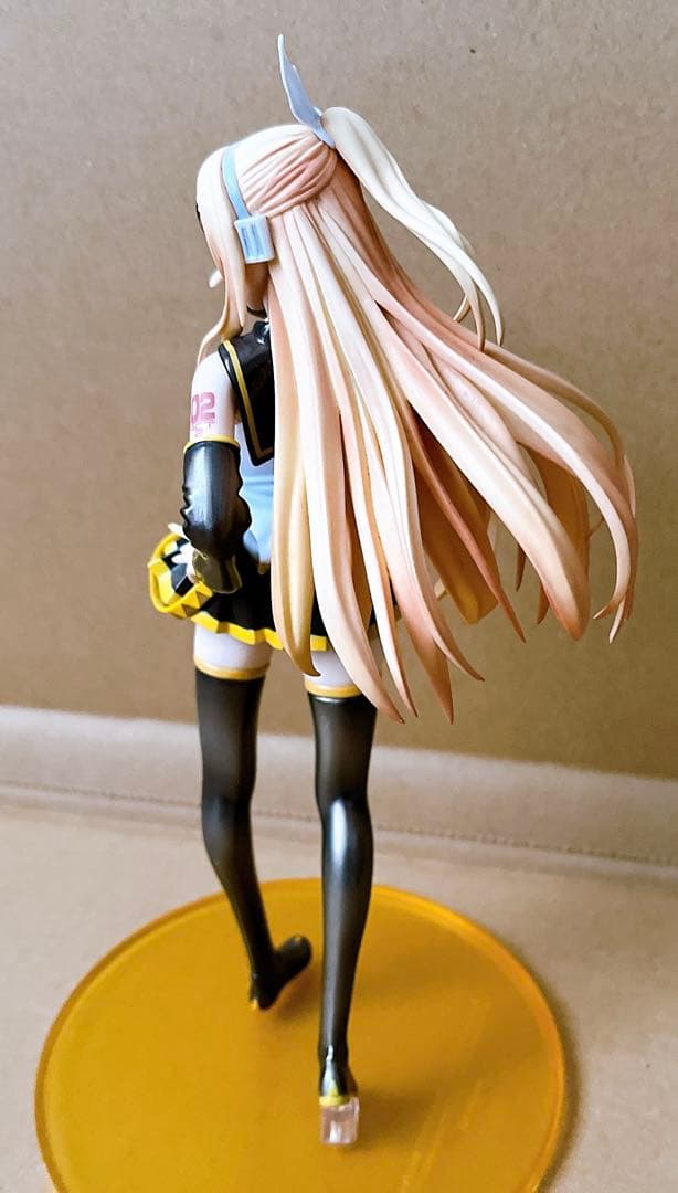 鏡音リン 『リンちゃんなう! 』 大人リンVer. 1/8スケール