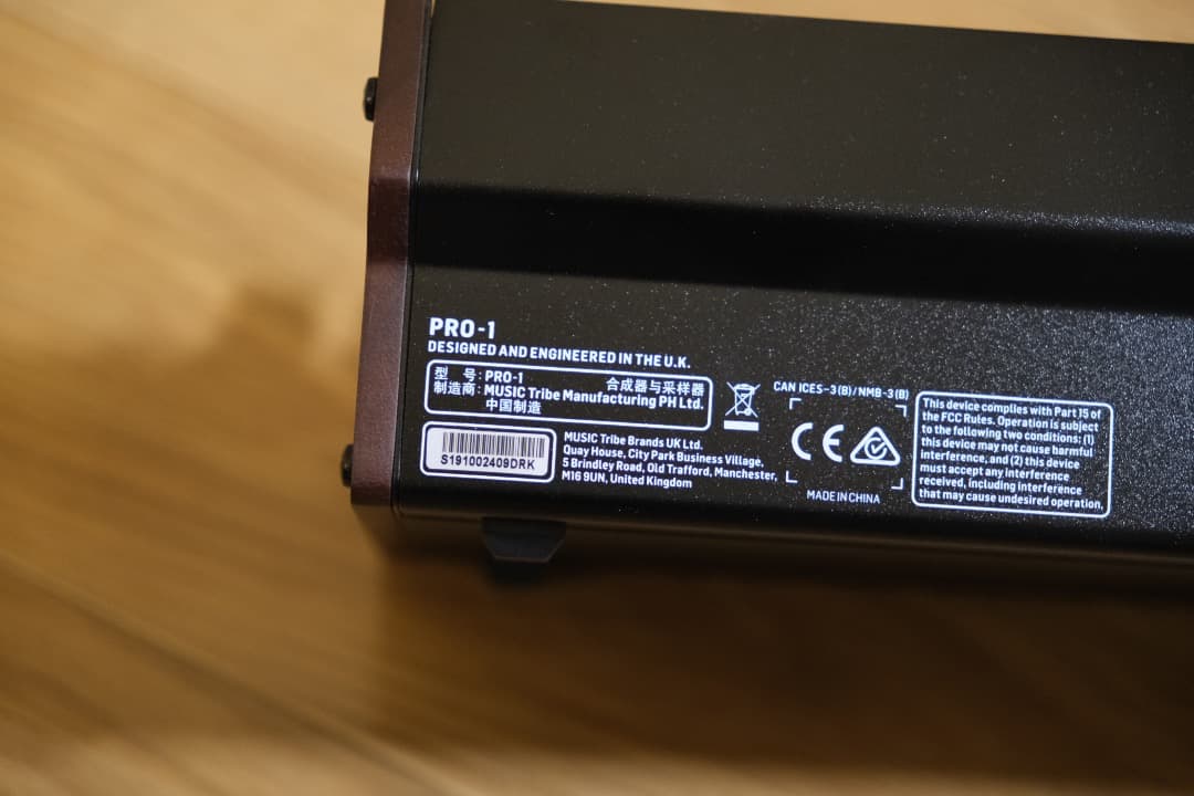 Behringer Pro-1 アナログシンセサイザー　値下げ