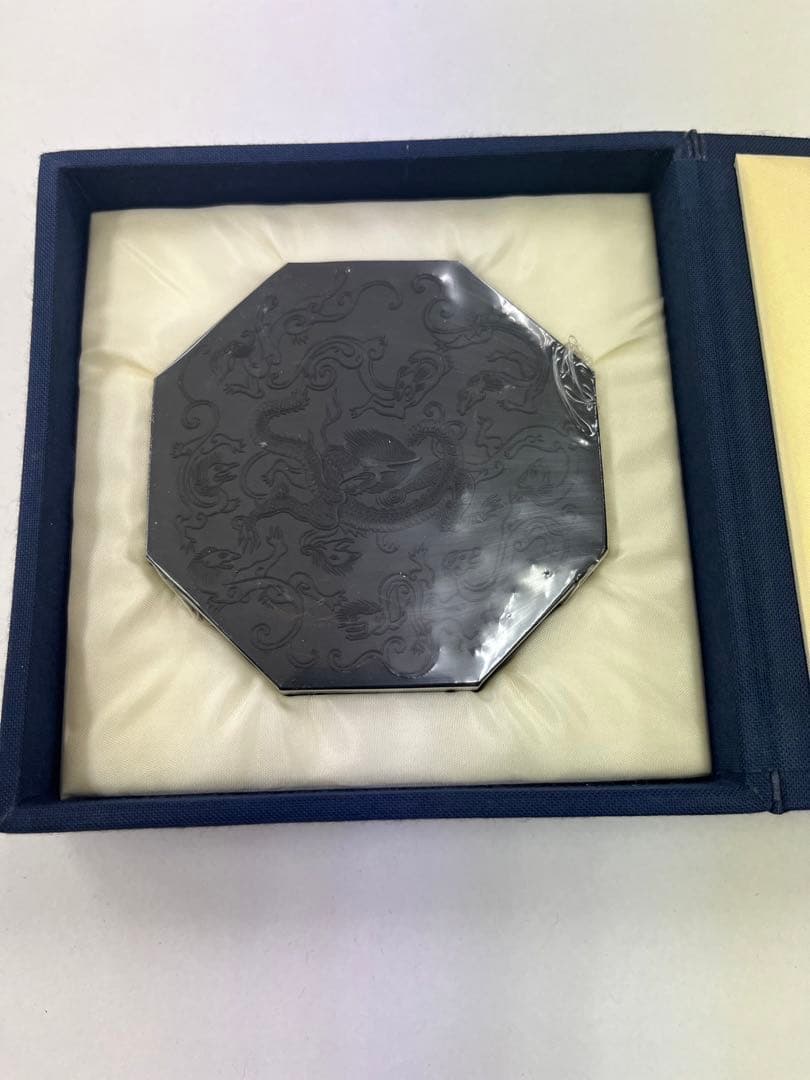 墨運堂　百選墨　No.51 『龍生丸子』　定価　¥64900(税込)