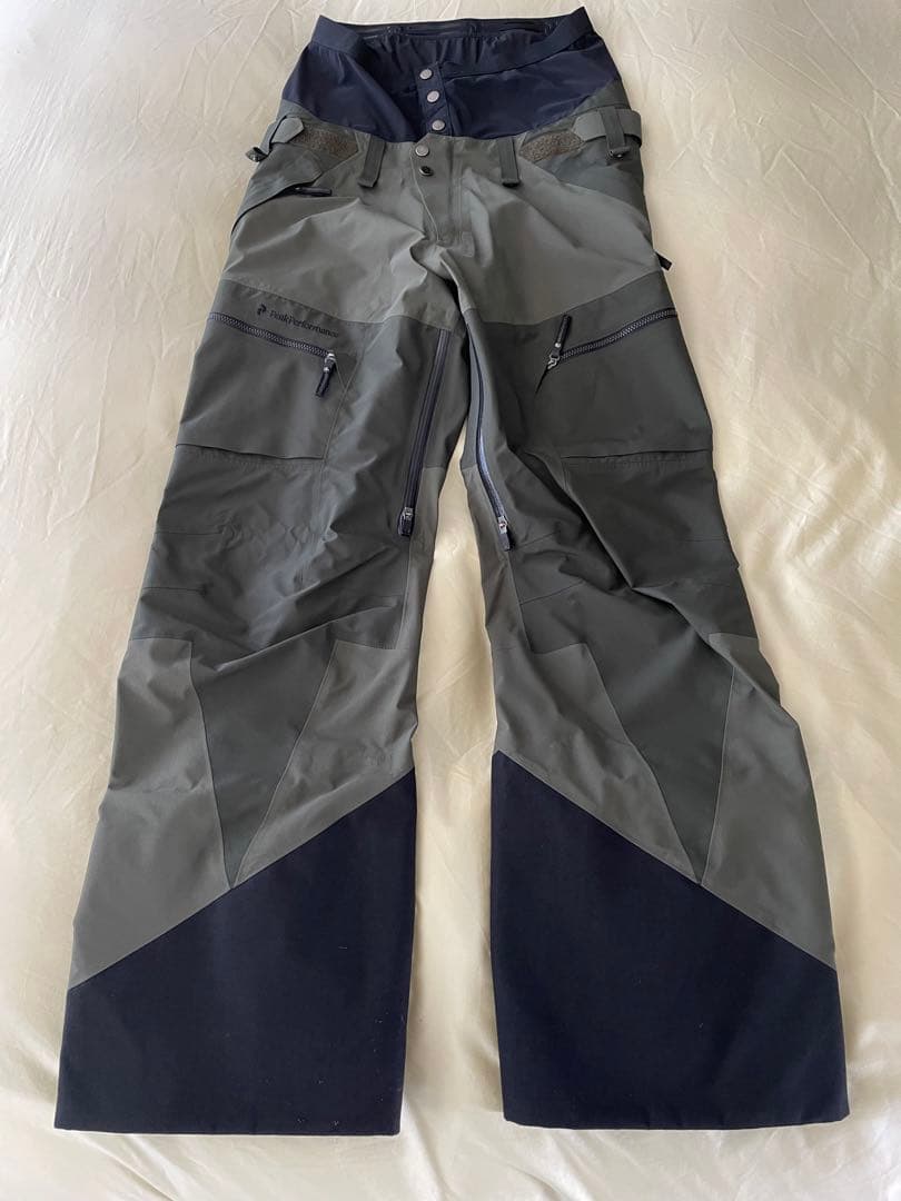 スキー PeakPerfomance HeliverticalJacet M