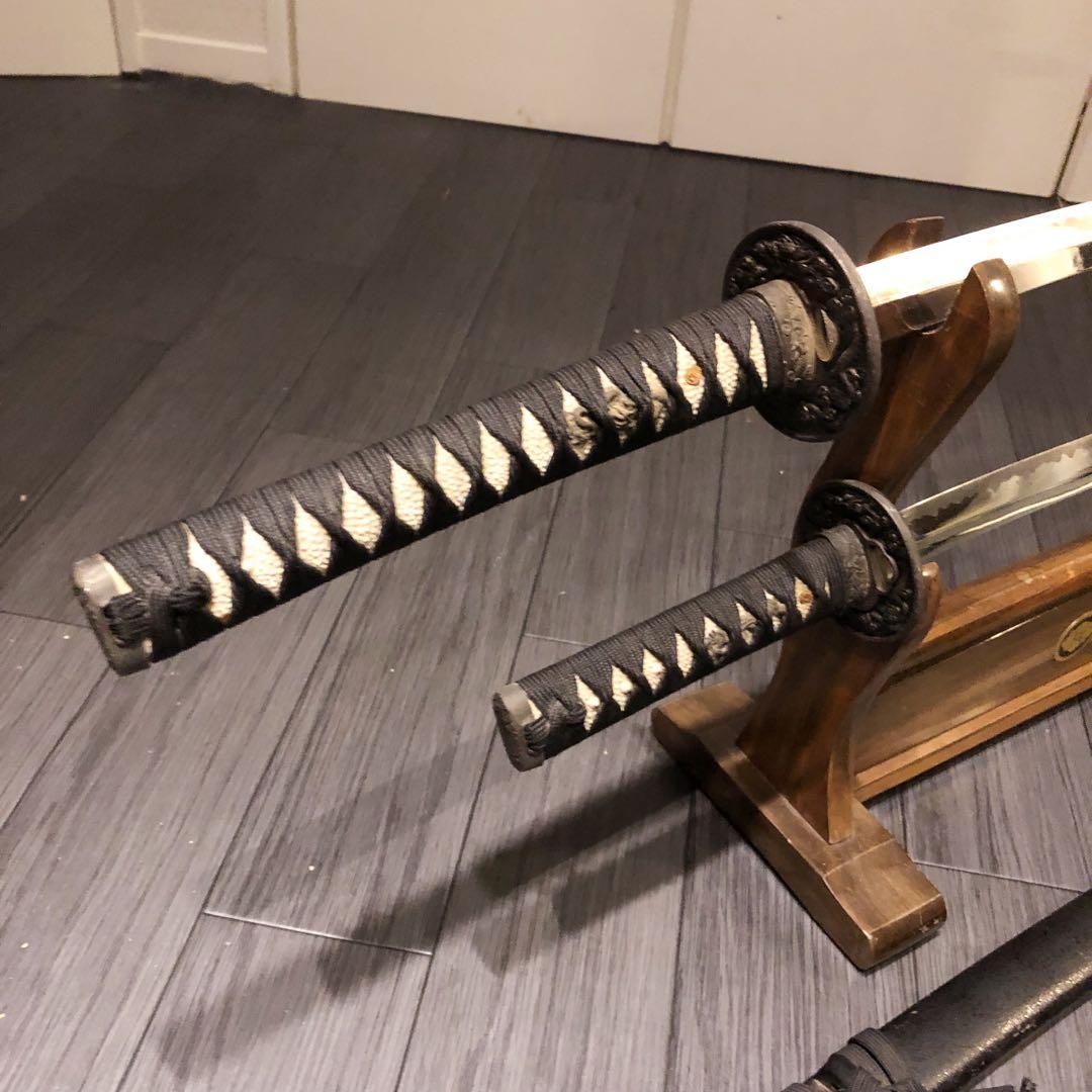 本格模造刀　大小セット　黒拵え　太刀　脇差　大小セット