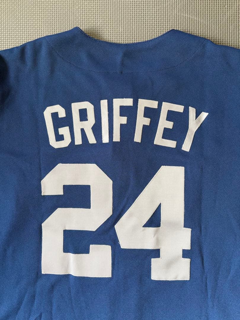 未使用品　MLBオフィシャルユニフォームサプライヤー　ケン・グリフィー Jr.
