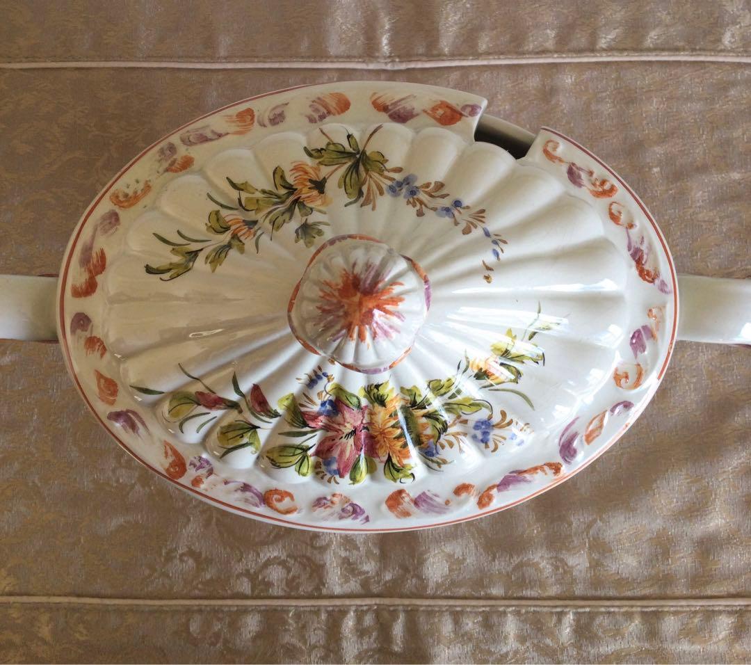 ヴィンテージ　イタリア製チュリーン　インテリアとしても　蓋付き容器　スーピエール