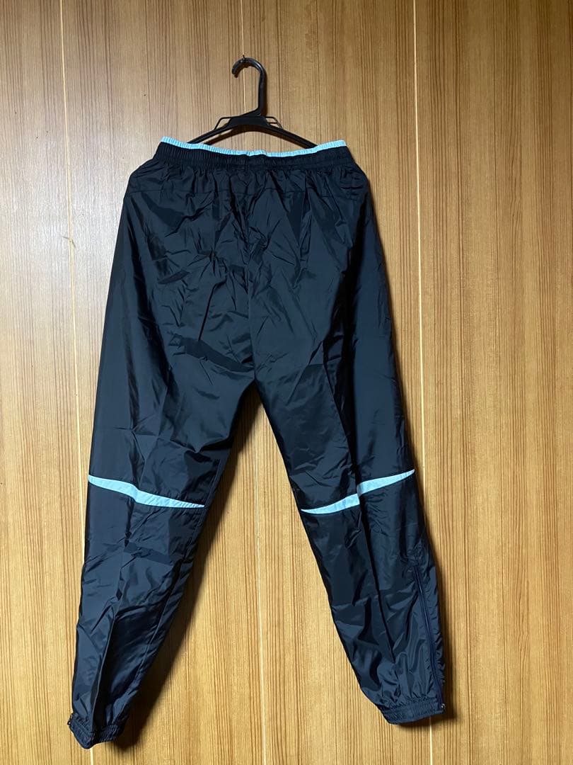 ジュビロ磐田　上下セット　ナイロンジャケット　プーマ　YAMAHA