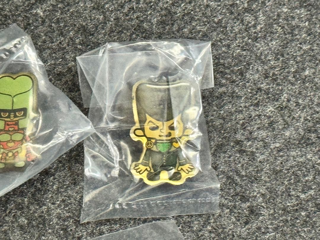 ジョジョの奇妙なピンズコレクション ダイヤモンドは砕けない コンプ 10種