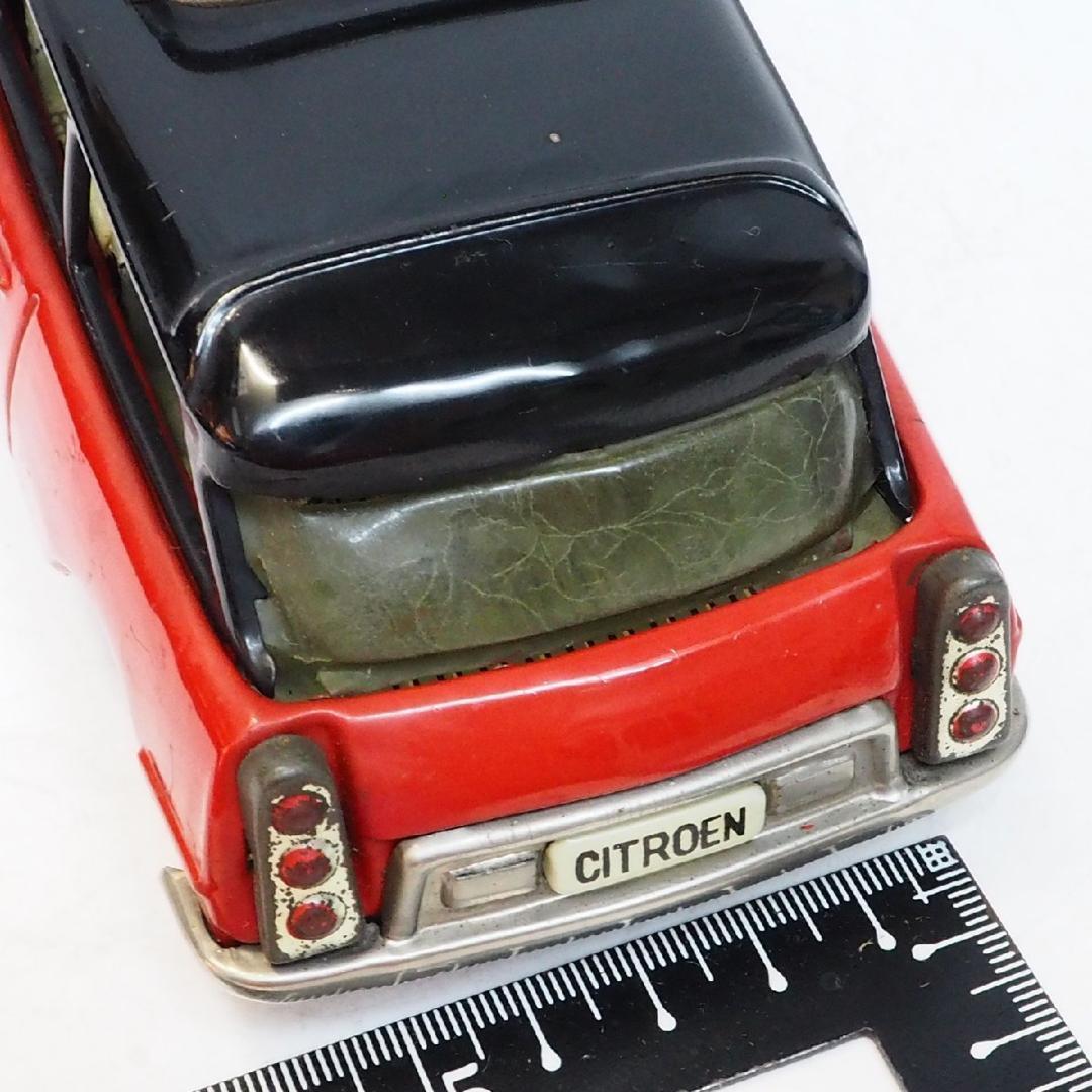 萬代屋【シトロエンDS19ステーションワンゴン赤】tinブリキtoy car箱無