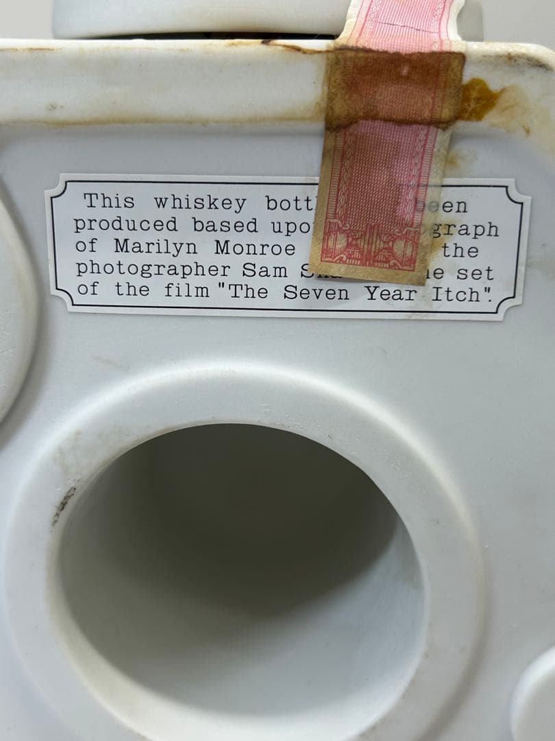 マリリンモンロー　バーボンウイスキー　陶器ボトル