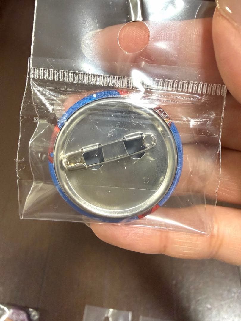 【非売品】ワンピース　缶バッチ　ルフィ　ニカ