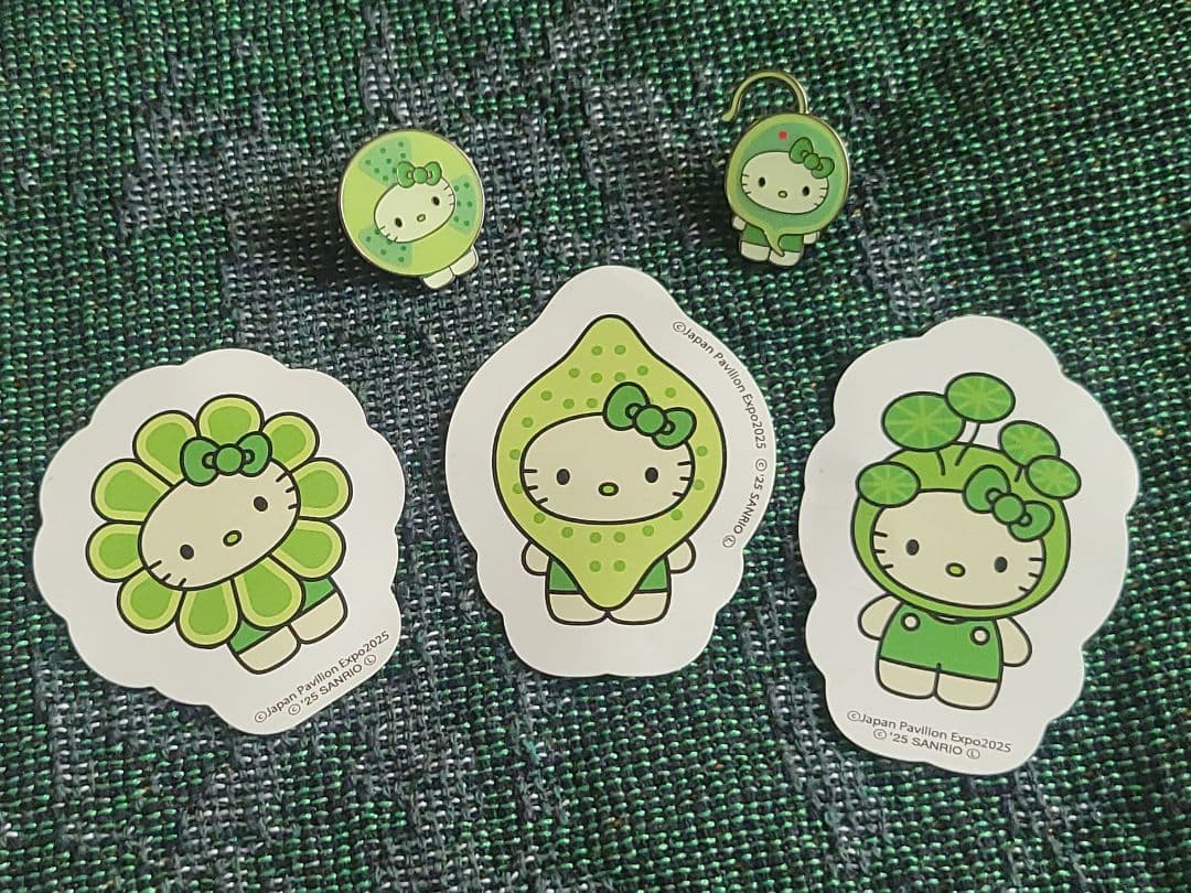 大阪万博 2025 ハローキティ 日本館 藻 ピンバッチ ステッカー