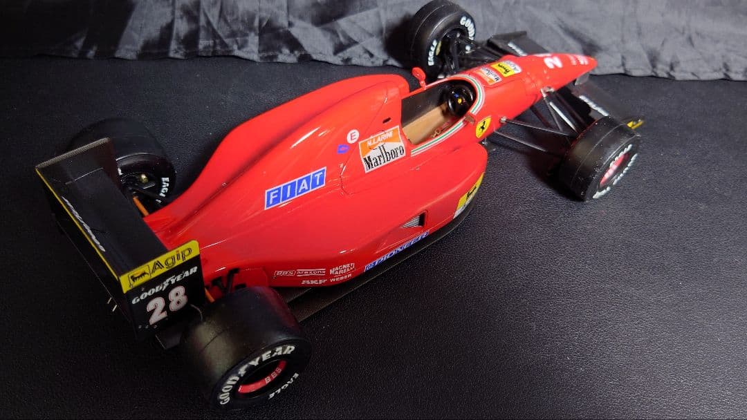 フジミ模型 1/20 フェラーリ F92AT 92年 N.ラリーニ 完成品