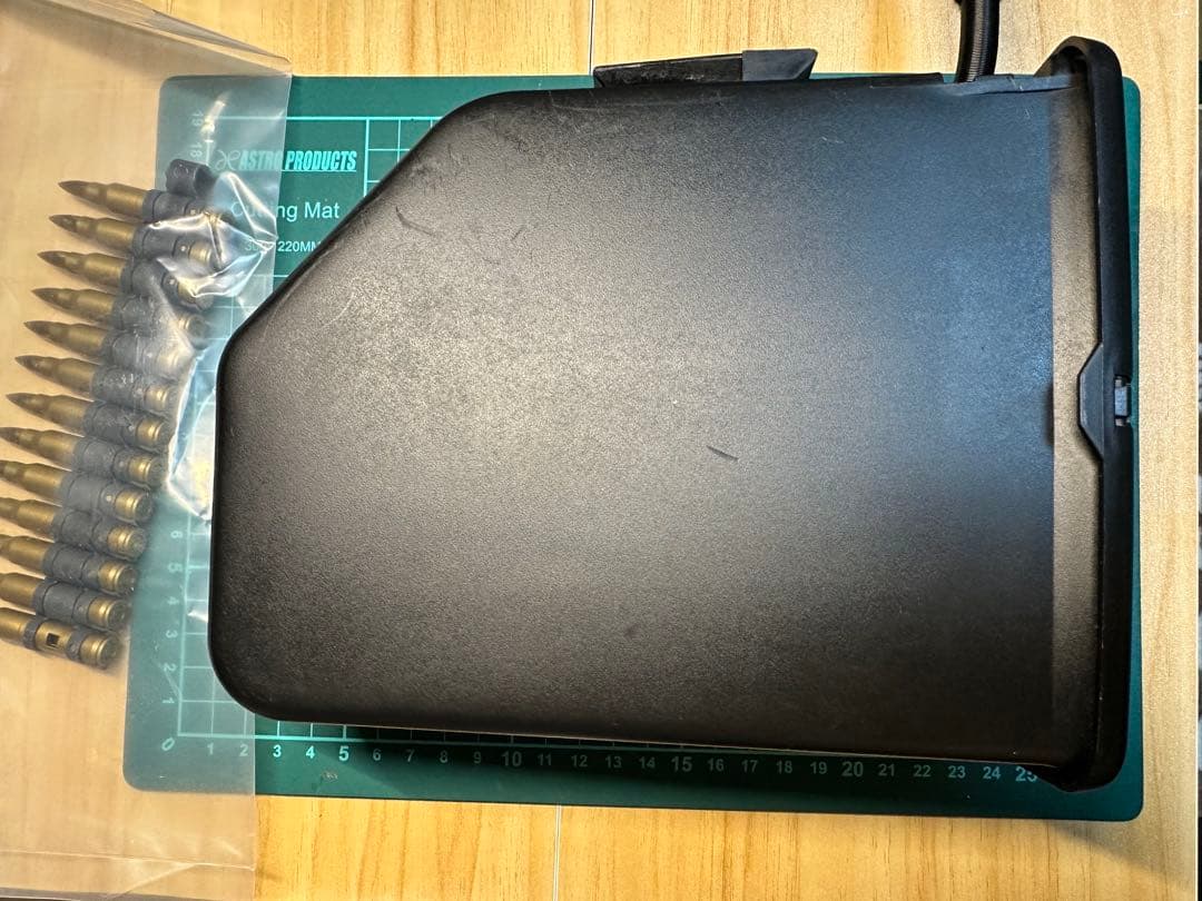 VFC M249 GBBR Ammo Box型ガスタンクセット