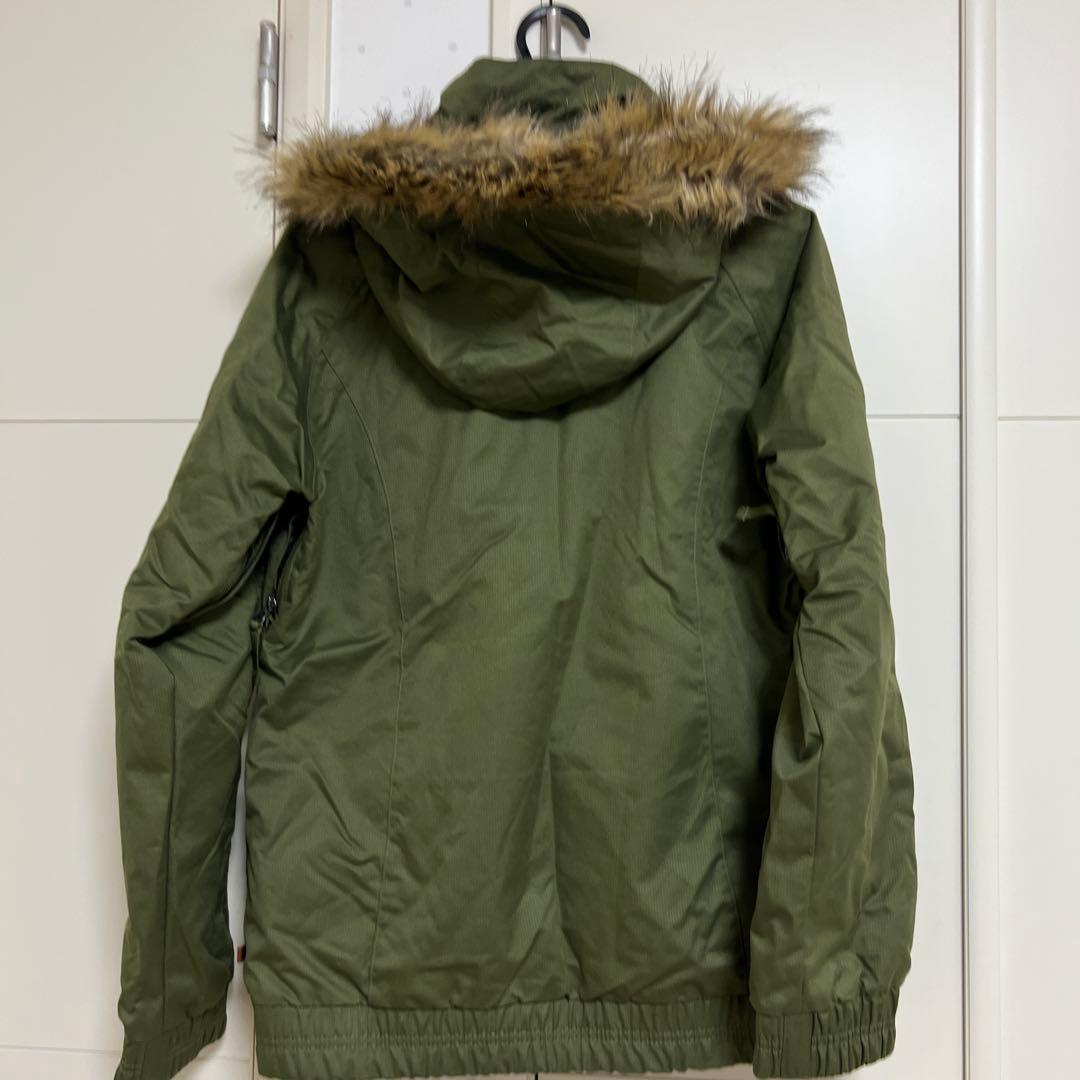 バートンBURTONスキー　スノーボードウエア　オリーブグリーンMサイズ