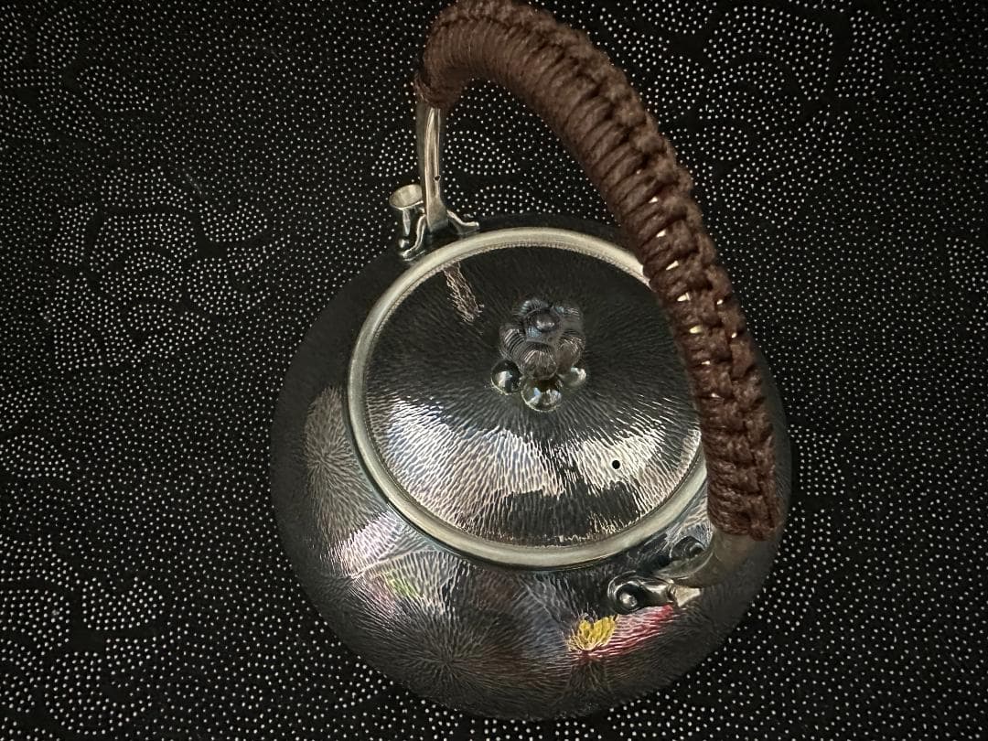 純銀製 丸形 菊摘 口打出湯沸 銀瓶 煎茶道具 重量1387g