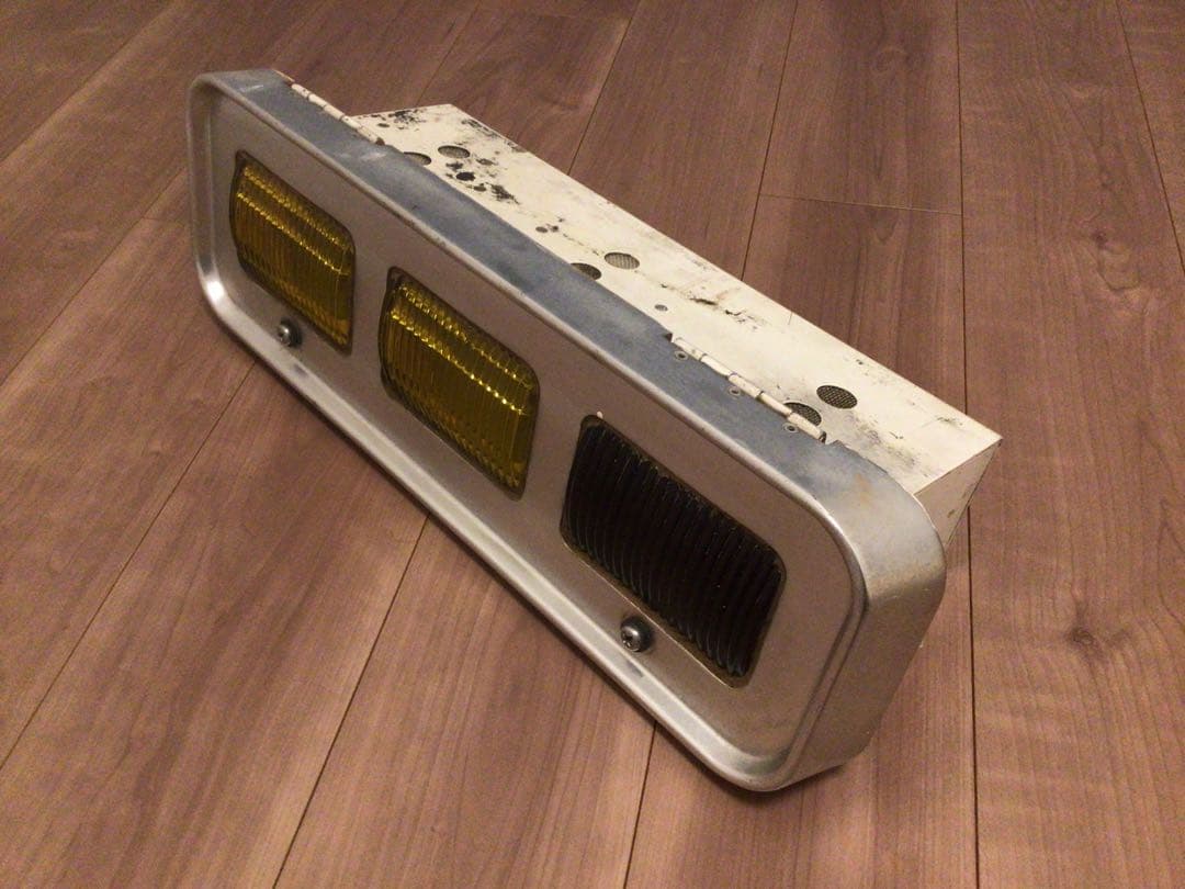 近鉄特急車　灯具