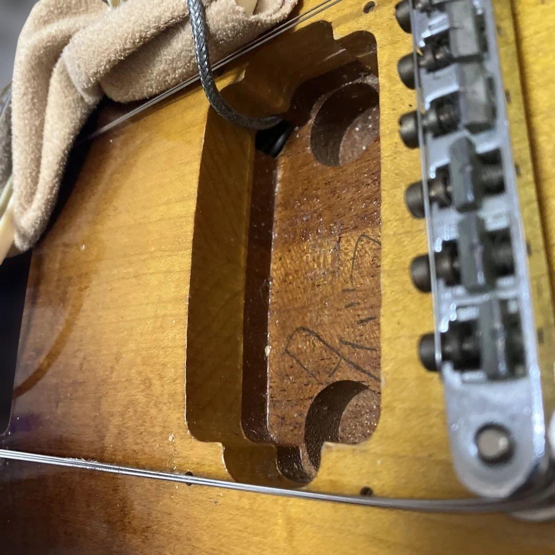 【直接引き取り限定】HEERBY？　レスポール タイプ　上位機種？