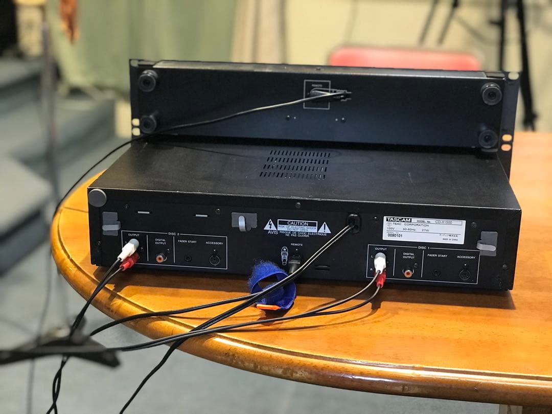 TASCAM CD-X1500デュアルCDプレーヤー