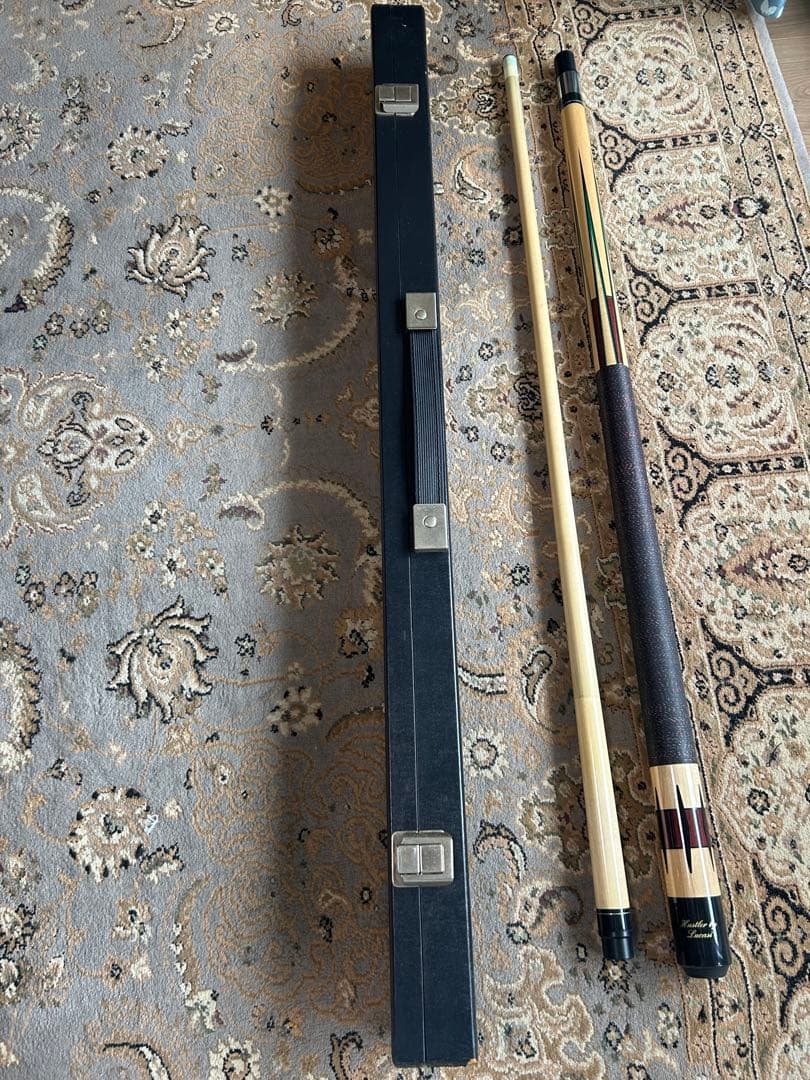 ルカシー　ビリヤードキュー（美品） Lucasi + Adam社ハードケース付