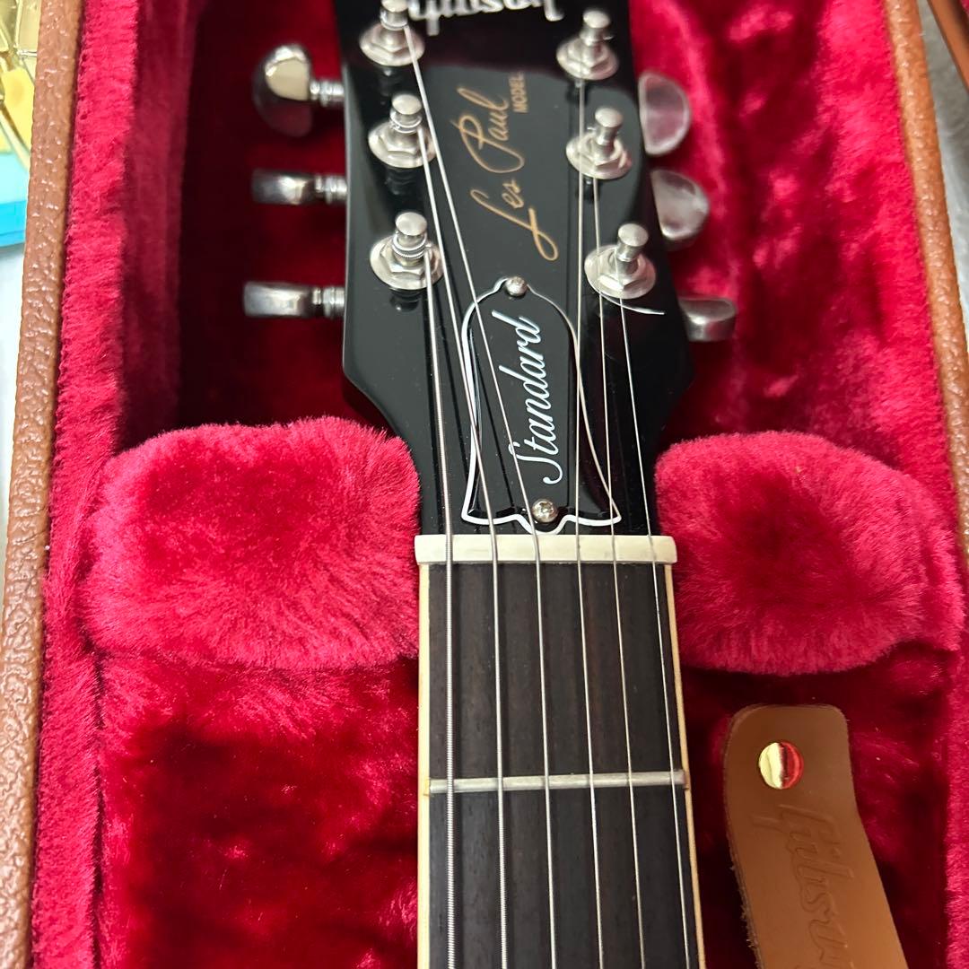 ギブソン　レスポール　スタンダード　美品未使用に近い