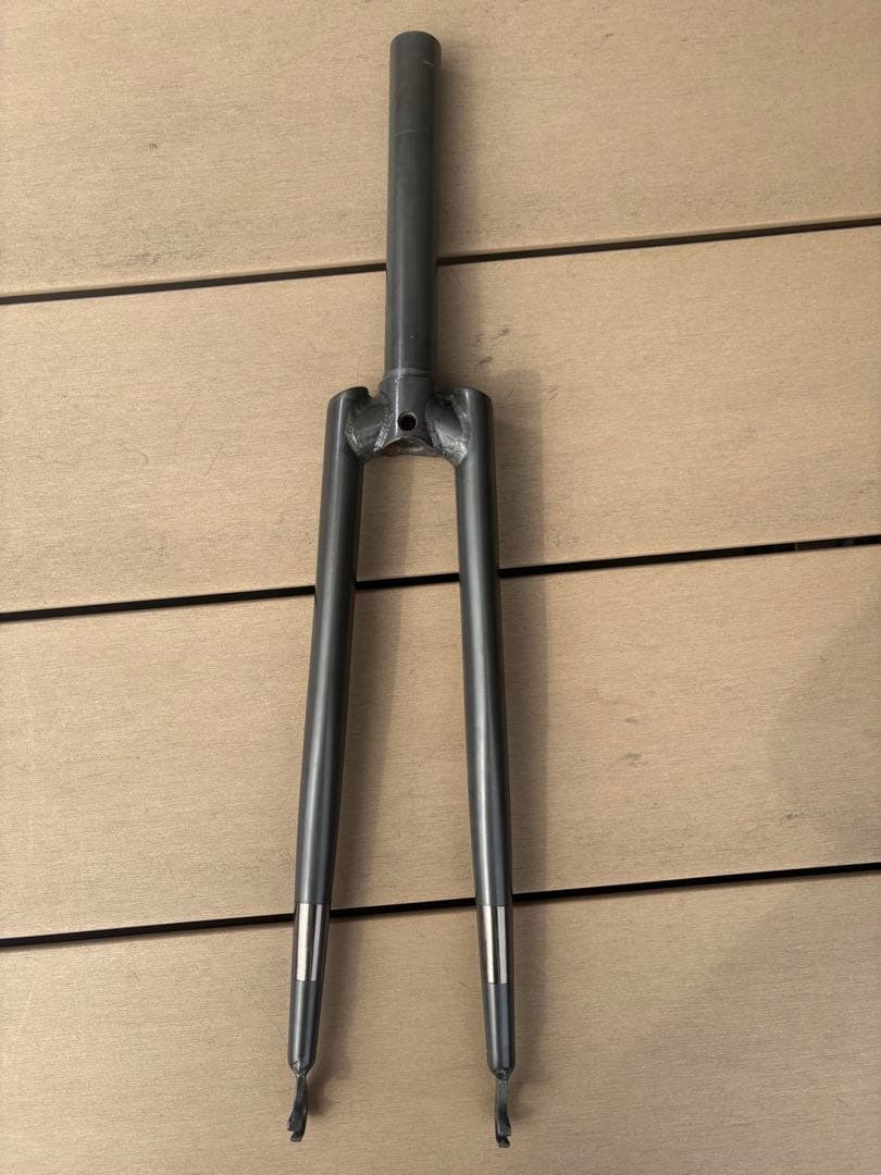 タイラントバイクス　レガシー　フロントフォーク