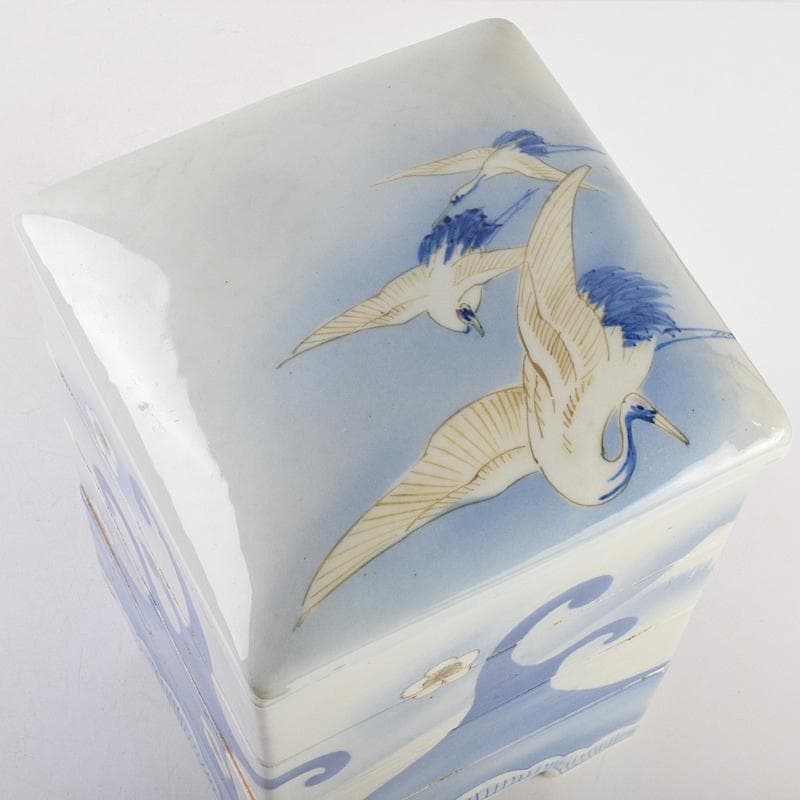 瀬戸焼　古瀬戸　染付　松竹梅文　四方四段重鉢　重箱　時代箱付　D　R9468B