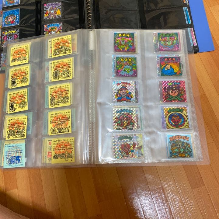 ビックリマン旧。復刻。2000その他色々です600枚近くありますバラ売り不可