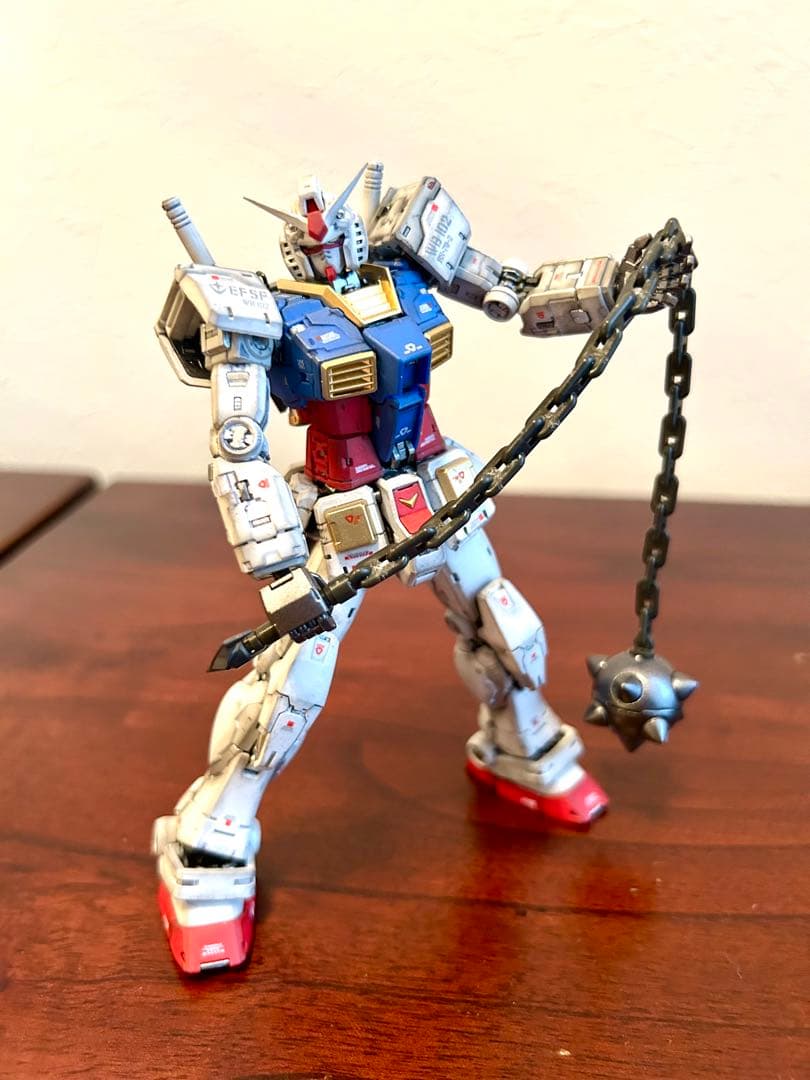 【ガンプラ】 塗装済み完成品　RG RX-78-2 ガンダム Ver.2.0