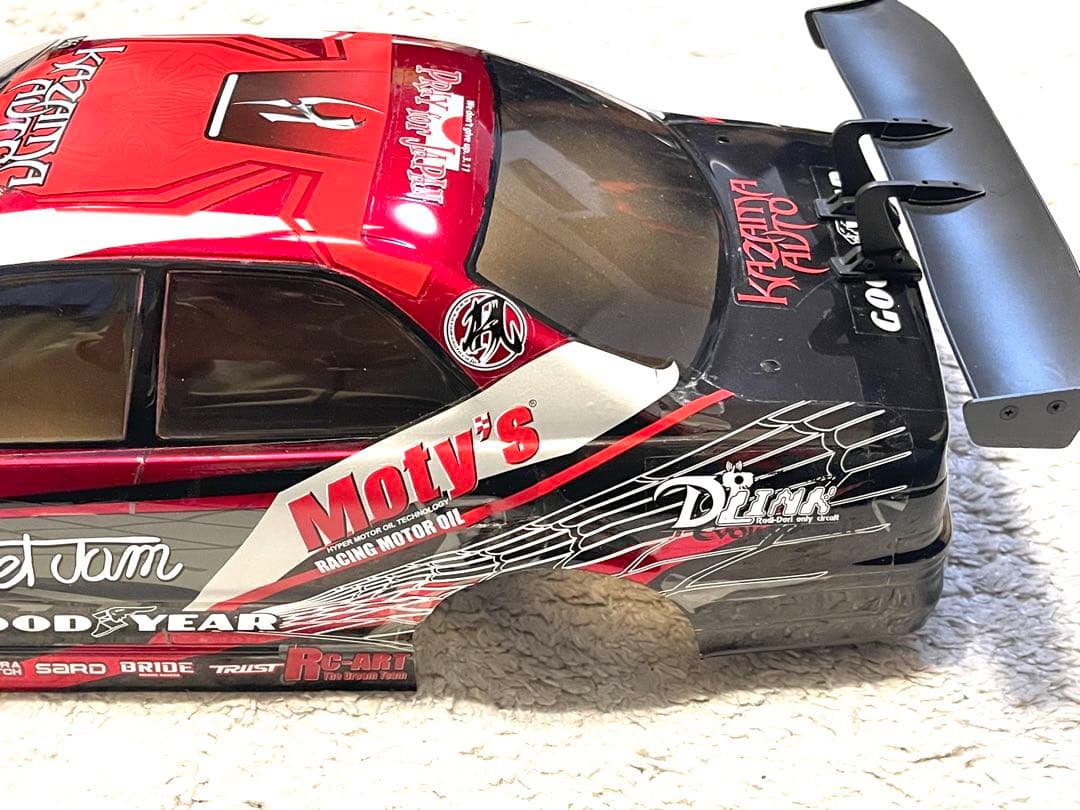 希少　ヨコモ製旧型100マークⅡ Kazama Auto バイナル仕様ボディ