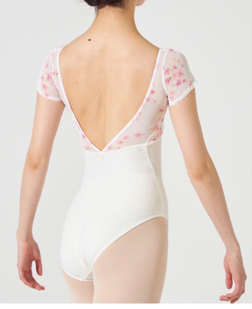 【チャコット】【美品】【永久メイ　コラボ】レオタード