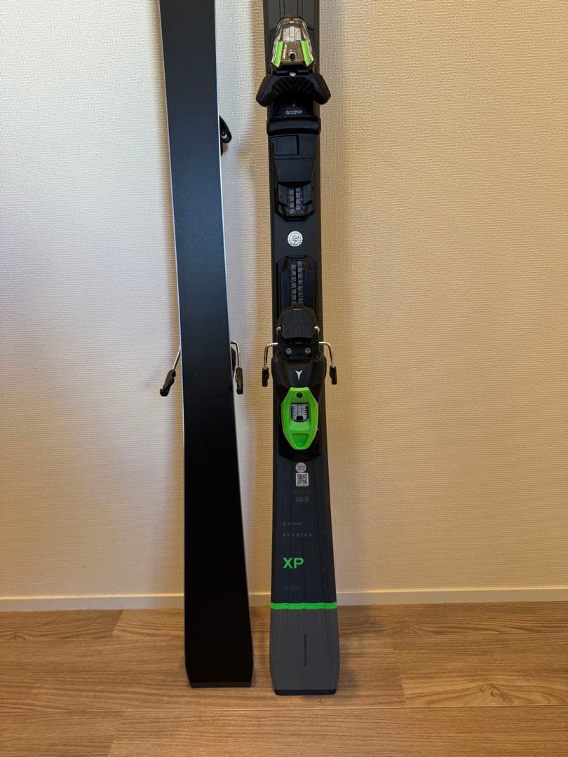 新品未使用 ATOMIC REDSTAR XP 163(ビンディングつき)
