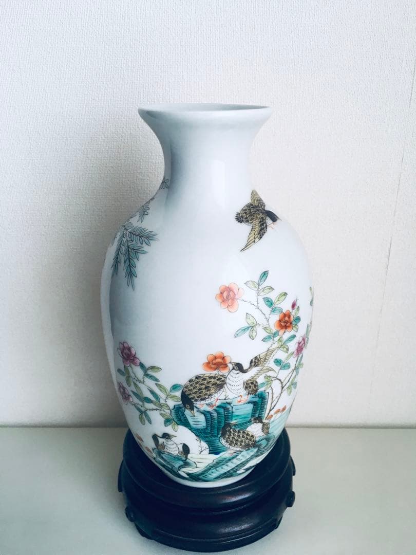 清朝乾隆宮廷琺琅彩竹菊鹌鹑图瓶 稀少芸術珍品 （上海博物館監製）