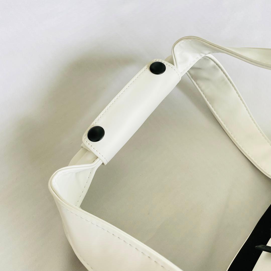 【新品】PRGR　プロギア　ボストンバッグ　ゴルフバッグ　スポーツ　白×黒