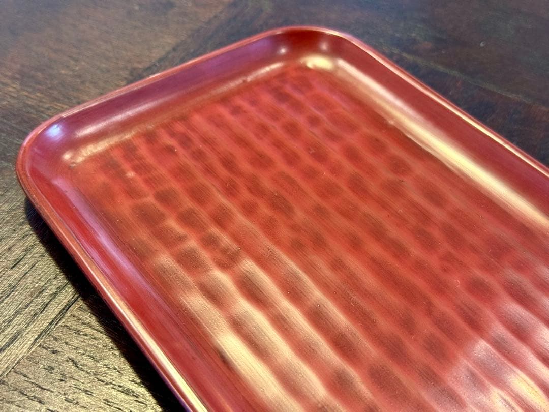 【新品】宮内省ご用品製作 博古堂 鎌倉彫 漆塗り角盆 銘あり 21×13.5cm