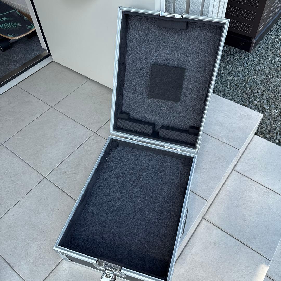 DJ機材ケース 中型 アルミ製 ステッカー付き