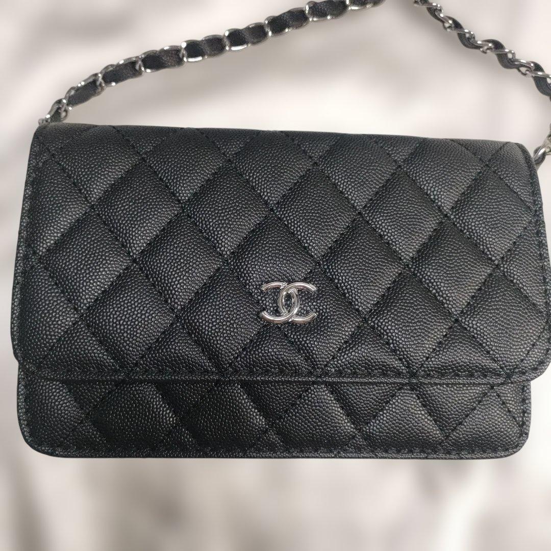 シャネル ショルダーバッグ シルバー ノベルティ