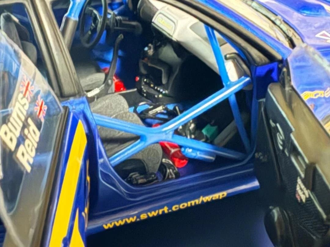 オートアート 1/18 スバル インプレッサ WRC 2001 MOTUL#5