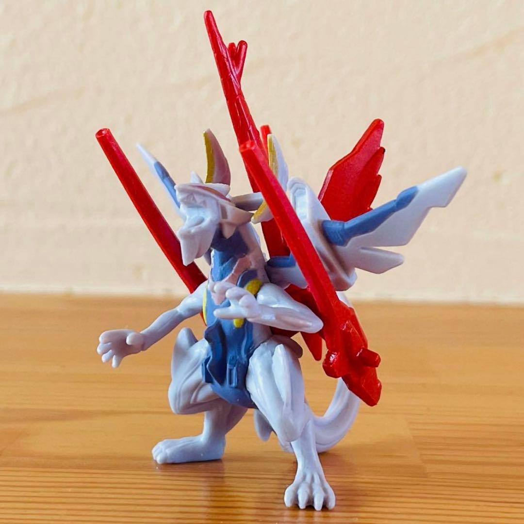 月光龍ストライクジークヴルム　フィギュア　貴重　絶版