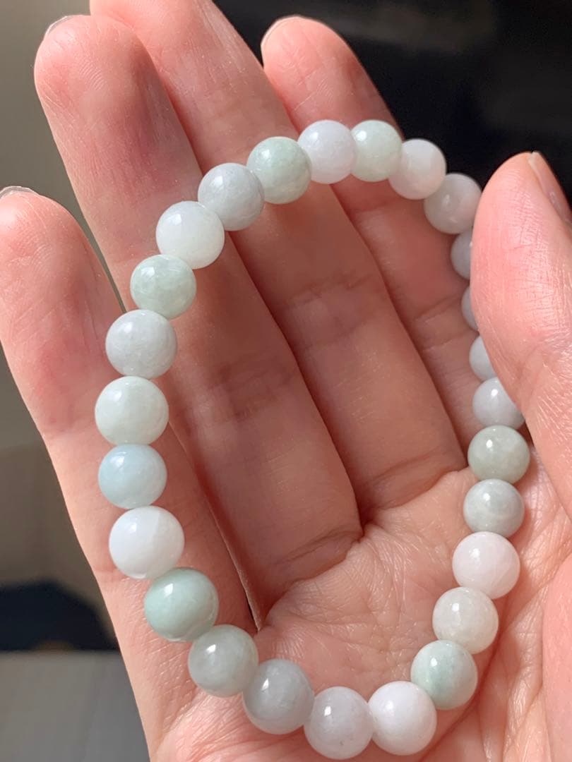 ガラス質　糸魚川本翡翠ブレスレット　上質ひすい　ヒスイ　翡翠　ヒーリング　コン沢