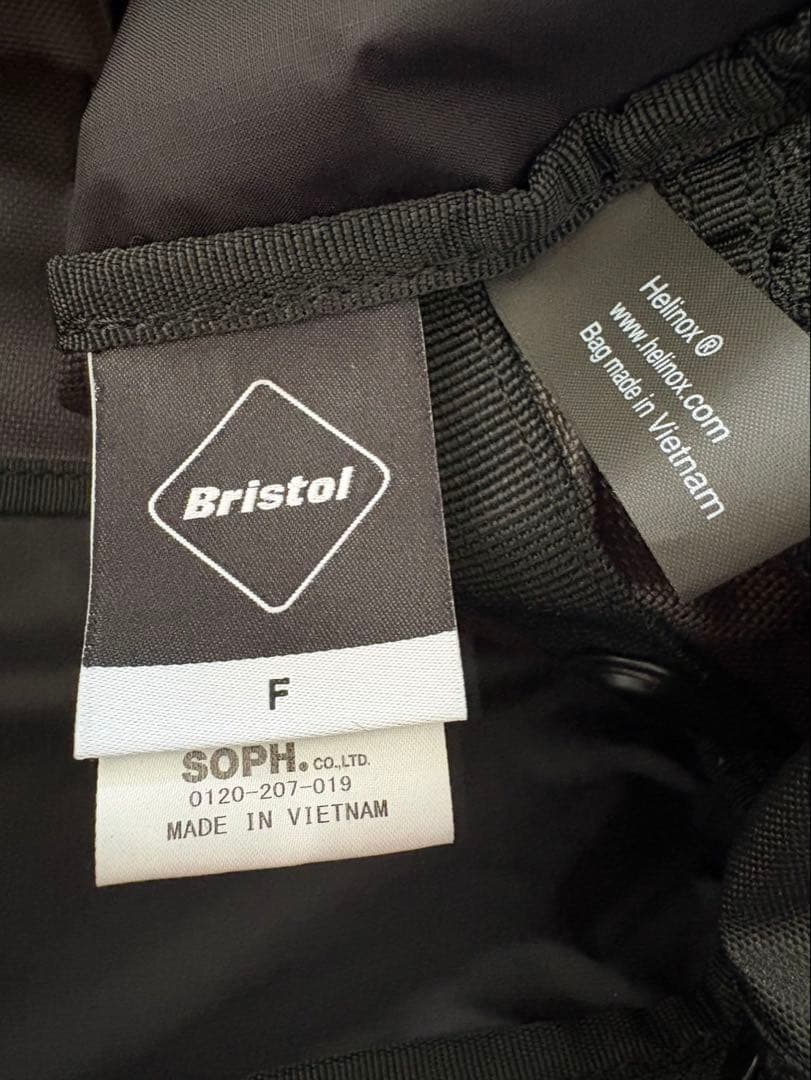 F.C.Real Bristol ヘリノックスHELINOXアウトドアテーブル